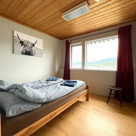 Hus Sentralt I Oystese Med Privatliv
